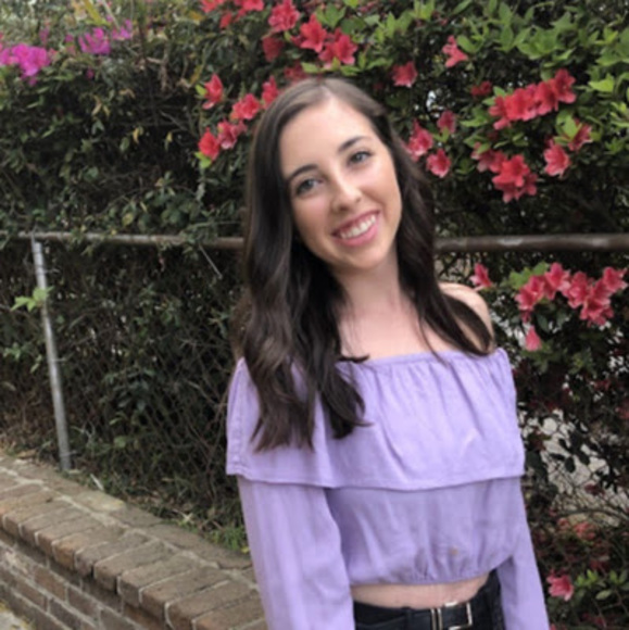 Profile Picture of Sophie Wolfberg (@sophiewolfberg) on Poshmark