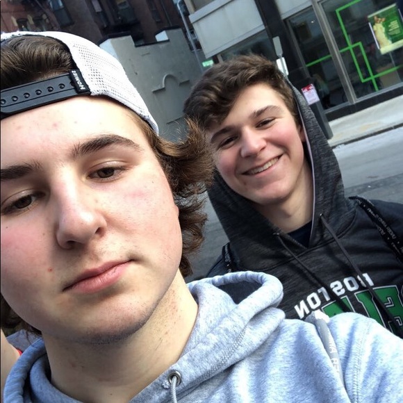 Profile Picture of Matt Gates (@matt_gates) on Poshmark