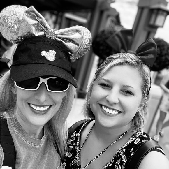 Profile Picture of Shannon Taulman (@shannon_pollock) on Poshmark