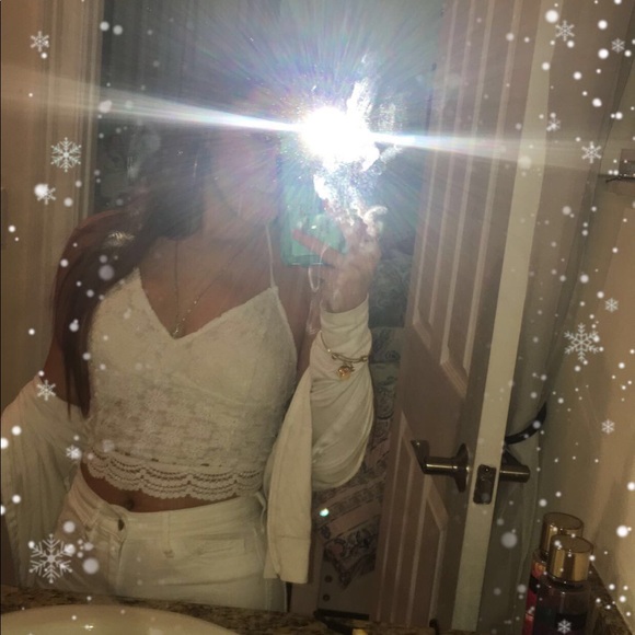 Profile Picture of Sofia Neira (@sofianeira1) on Poshmark