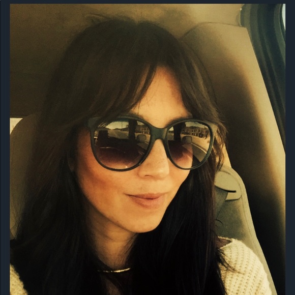 Profile Picture of Moriah Operario (@moriah919) on Poshmark