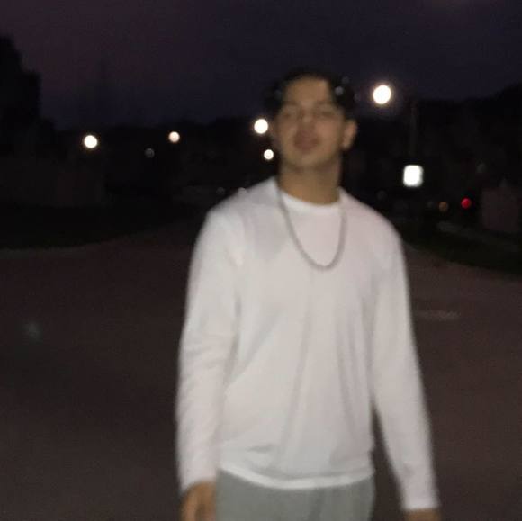 Profile Picture of Lucas Velez (@supergreenfire) on Poshmark