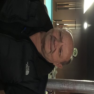 Profile Picture of Barry Lorne Manz (@LorneManz) on Twitter