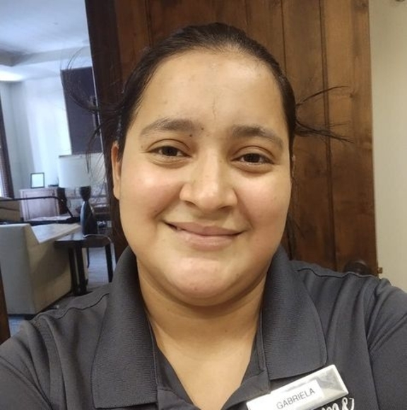 Profile Picture of Gaby Rivera (@milviadeleon62) on Poshmark