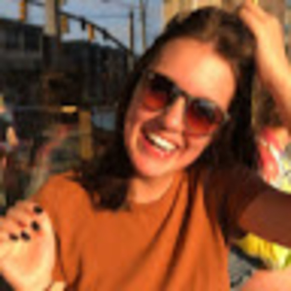 Profile Picture of Jordan Glyder (@jordanglyder) on Poshmark