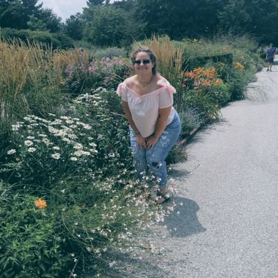 Profile Picture of Alayna (@_layns) on Twitter