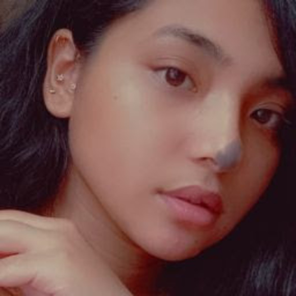 Profile Picture of Anu Shrestha (@anupamadevi10) on Poshmark