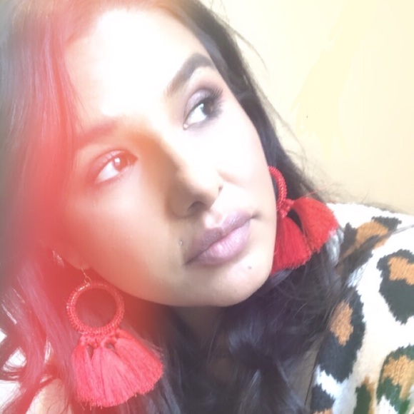 Profile Picture of Constance Perez (@lumumbaperez) on Poshmark