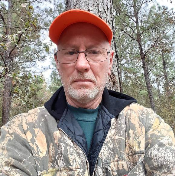 Profile Picture of Steven Paul (@stevenpaul529) on Poshmark