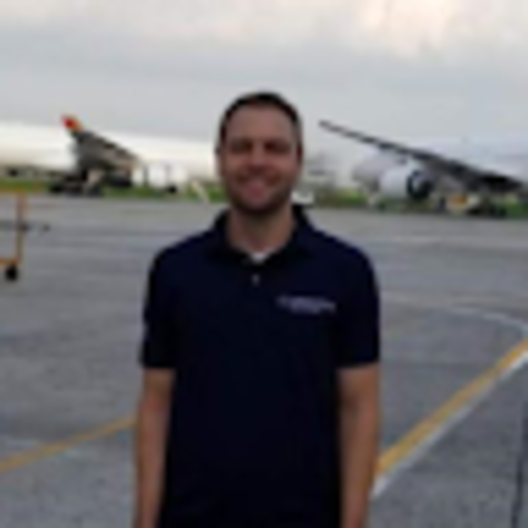 Profile Picture of David Zimmer (@davidjzimmer) on Poshmark