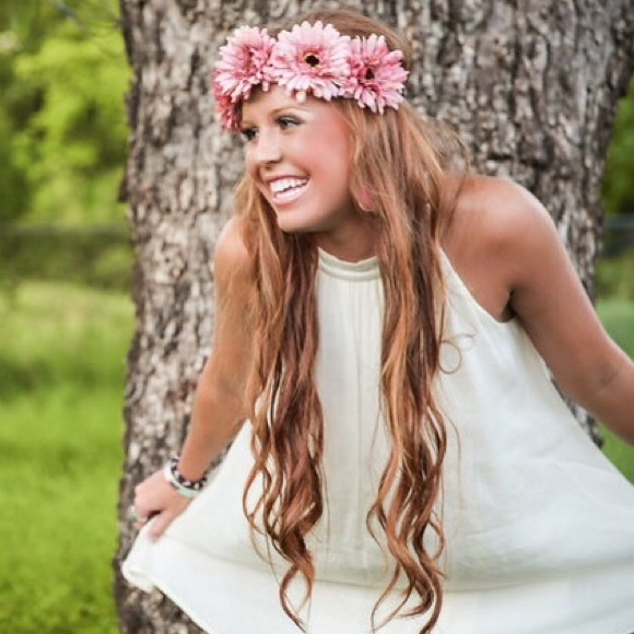 Profile Picture of Lynn Larner (@lynnlarner) on Poshmark