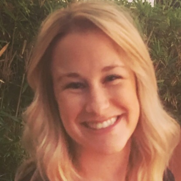 Profile Picture of Melissa Chiarello (@mchiarello07) on Poshmark