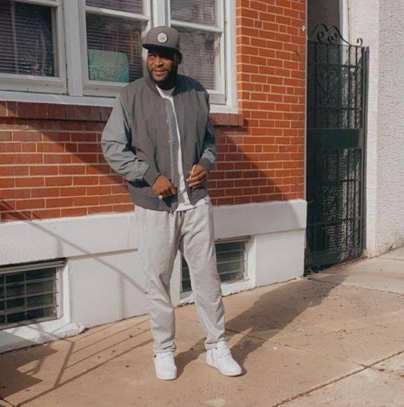 Profile Picture of Wit Brazzle (@witbrazzle) on Poshmark