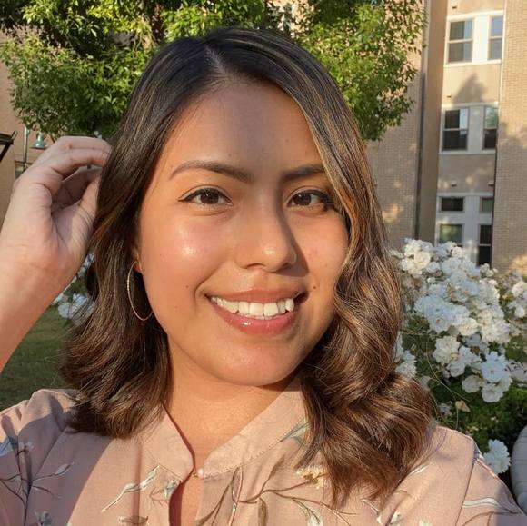 Profile Picture of Esveiri Conchas (@conchasnatali) on Poshmark