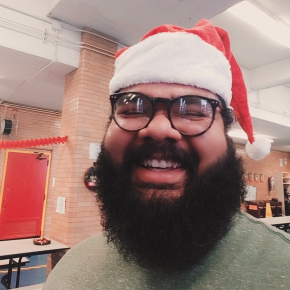 Profile Picture of Julian Vargas (@mangosalsa_445) on Poshmark