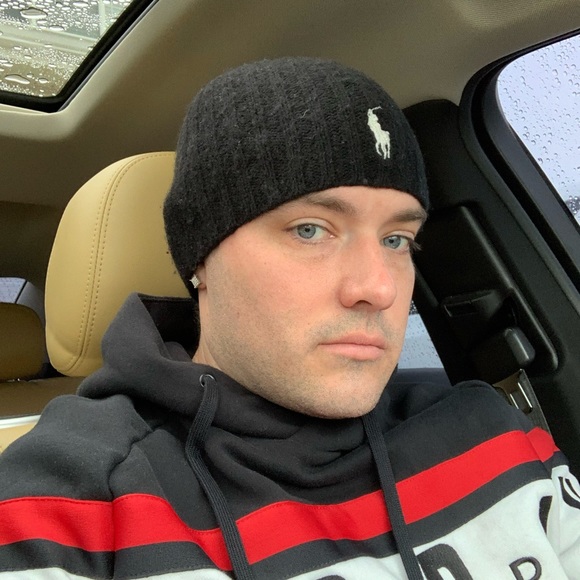 Profile Picture of Jeremy Torrence (@jtorrence34) on Poshmark