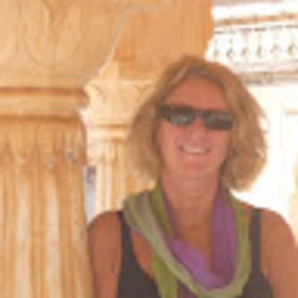 Profile Picture of T Tocher (@t_tocher) on Poshmark