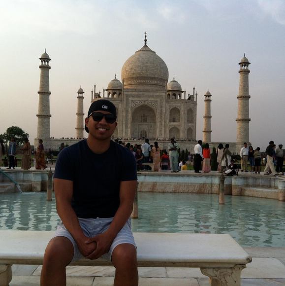 Profile Picture of Neil Canlas (@neilcanlas) on Poshmark