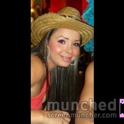 Profile Picture of Ana Beatriz Barron (@AnaAnabey) on Twitter