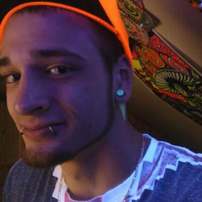 Ian-micheal Bolser - Twitter Profile Picture of Ian-micheal Bolser (@DJgu3ssWHO) on Twitter