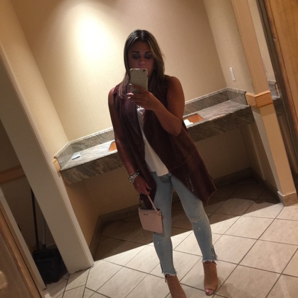 Profile Photo of M enid👛 Enid (@mayraenid2004) on Poshmark