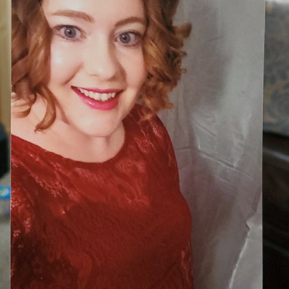 Jessica Cunyas - Poshmark Profile Picture of Jessica Cunyas (@cunyaspainting) on Poshmark