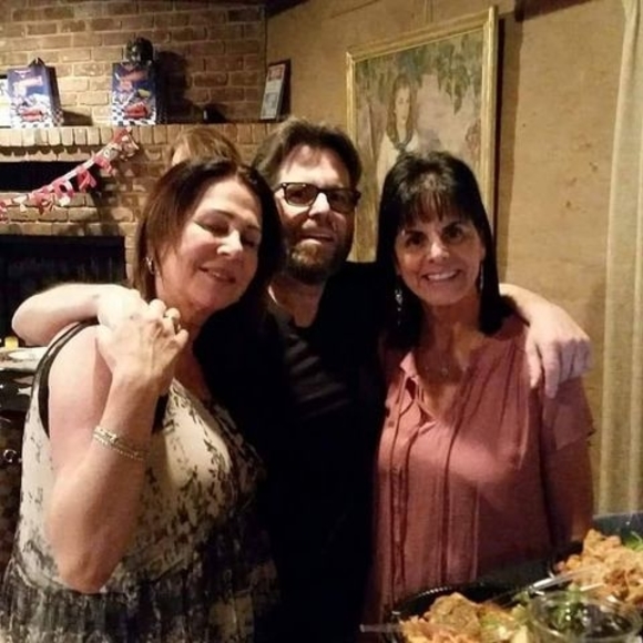 Profile Picture of Stuart Supowitz (@ssupowitz) on Poshmark