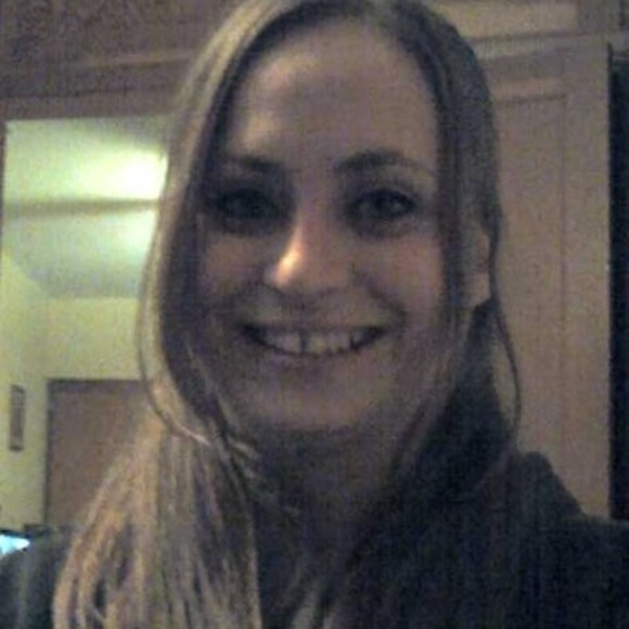 Profile Picture of Melissa Hirman (@misa8186) on Poshmark