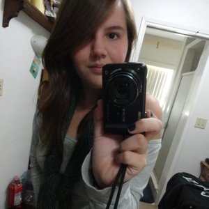 Profile Picture of Julia Gauthier (@emo1211) on Myspace