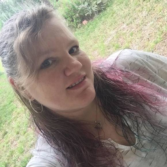 Crystal Laurencelle - Poshmark Profile Picture of Crystal Laurencelle (@ashley_angel26) on Poshmark