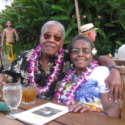 Profile Picture of Claudia Stuart (@claudia_stuart) on Twitter