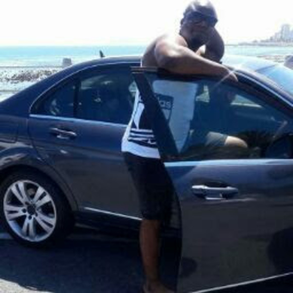 Profile Picture of John Muleshi (@johnmuleshi78) on Poshmark