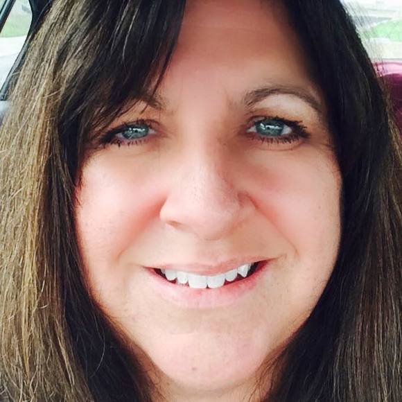 Profile Picture of Shari Block (@shariblock) on Poshmark