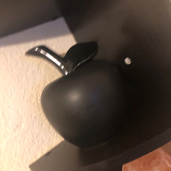 Profile Picture of Joanna Moore (@chingy368163) on Poshmark