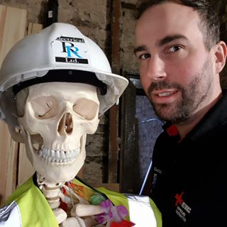 Profile Picture of Neil Rowlands (@ratinoe) on Facebook