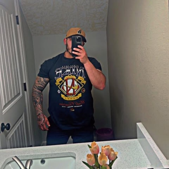 Profile Picture of Mario Alberto (@otreblaoiram) on Poshmark