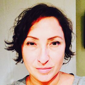 Profile Picture of Joëlle (@benoitjoelle) on Pinterest