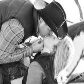 Profile Picture of Danielle Geesling (@daniinks) on Pinterest