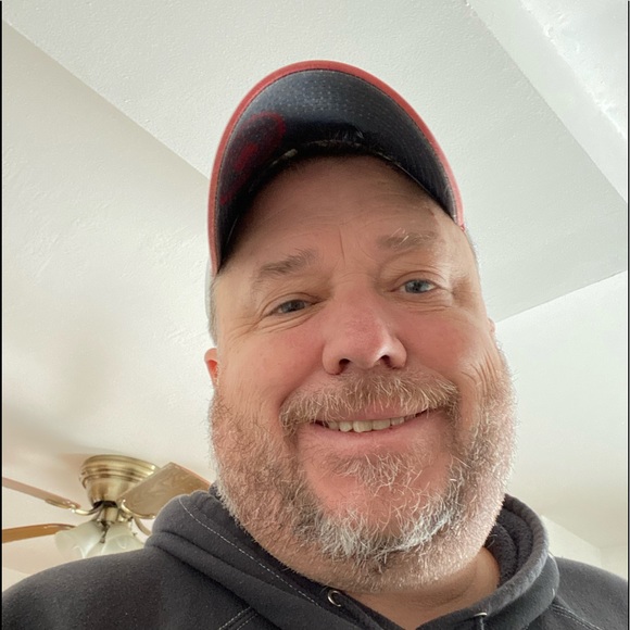 Profile Picture of Jeffrey Mayer (@southbuffdad29) on Poshmark