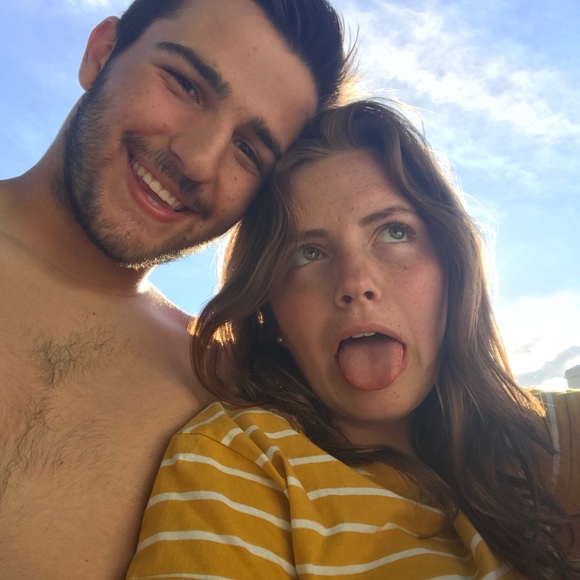 Profile Picture of Jenna Windjue (@jwindjue) on Poshmark