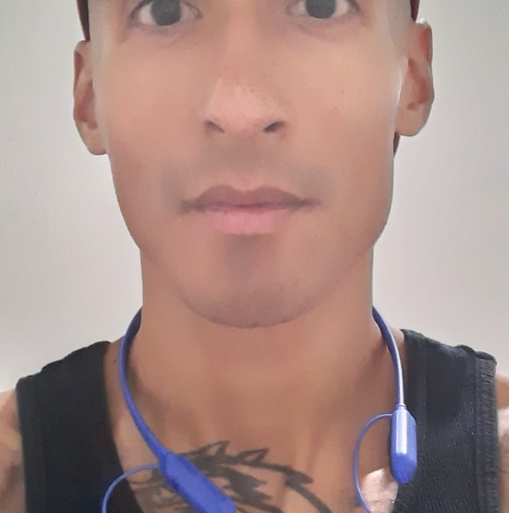 Profile Picture of Daniel Pena (@danielpena547) on Poshmark