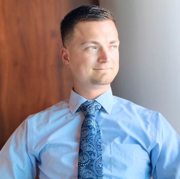 Profile Picture of Andrew Rhoades (@hardmoney77) on Poshmark