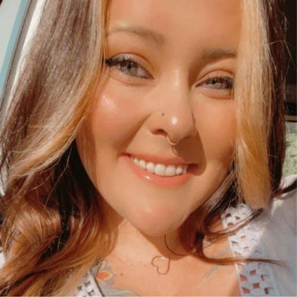 Profile Picture of Kennly Langston (@sammyyykayyy) on Poshmark