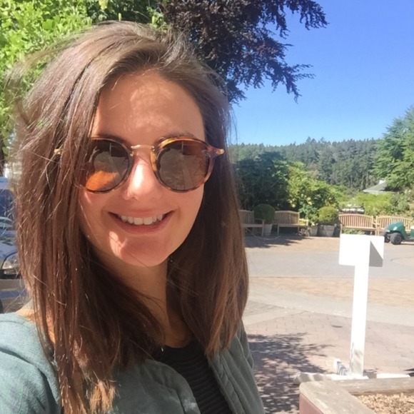 Profile Picture of Cristin Rocafort (@croc16) on Poshmark