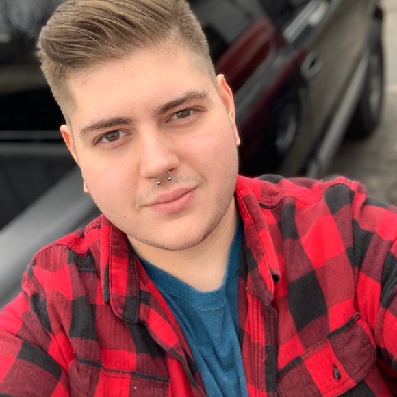 Profile Picture of Jacob Busuttil (@jakebusuttil) on Poshmark