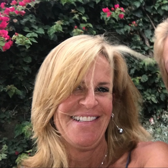 Vasso Gyftopoulos - Poshmark Profile Picture of Vasso Gyftopoulos (@vassog) on Poshmark