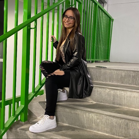 Profile Picture of Jordan Wilking (@jordanwilking) on Poshmark