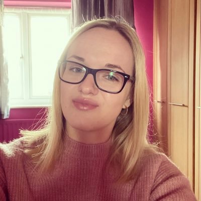 Profile Picture of Catherine (@catherine_glen) on Twitter