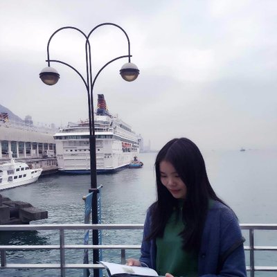 Profile Picture of Conference Camera (@amanda75757) on Twitter