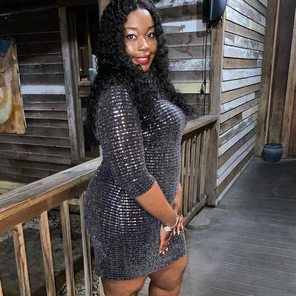 Profile Picture of Kiersten Jones (@kierstenjones15) on Poshmark